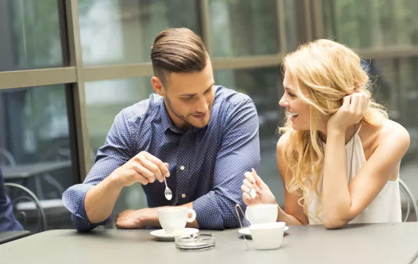 9 أخطاء ترتكبها المرأة في اختيار شريكها