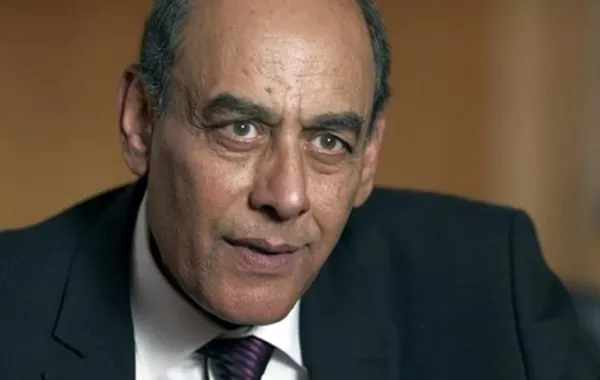 أحمد بدير يفاجىء الجمهور بصورة حفيده الذي يحمل نفس ملامحه