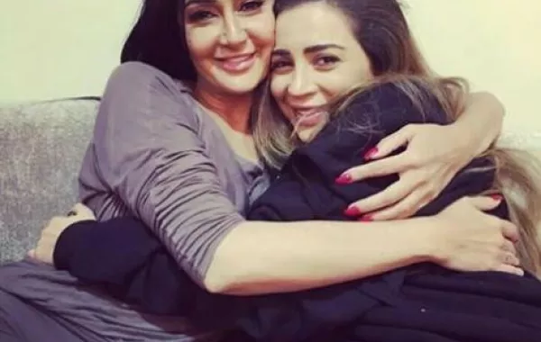 غادة عبد الرازق تحذف أمنيتها ل" مي عز الدين" بالزواج وانجاب أطفال والسبب غامض!!