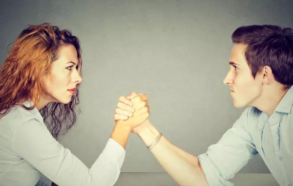 المرأة تتفوق على الرجل بدنياً بنسبة 30%