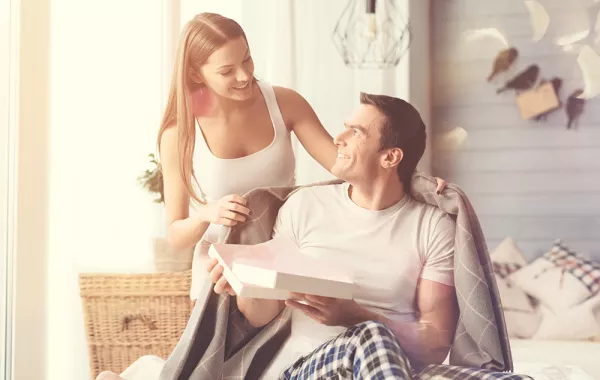 هكذا عليك التصرف إذا ترك زوجك عمله