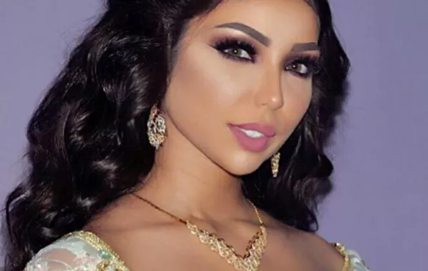 دنيا بطمة تحتفل بعيد الحب في العراق