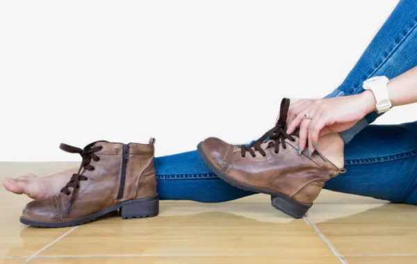 إلى ماذا يشير الحلم بحذاء قديم؟