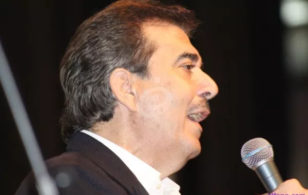 وفاة الفنان نهاد طربيه في باريس.. ومرض السكري أفقده النظر