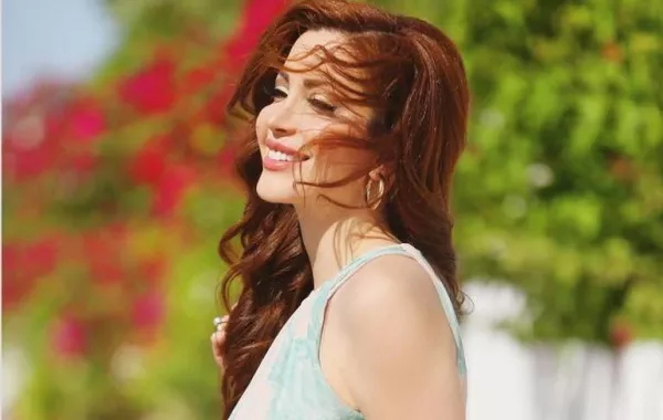 بعد تأجيل " الزيبق "...  نسرين طافش تعود إلى مصر بـ " عزمي و أشجان"