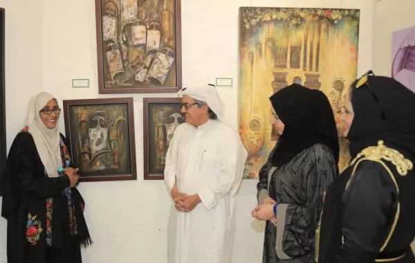 معرض ألوان شرقية الثالث في صالة "جادة أما" في الدرعية ‎