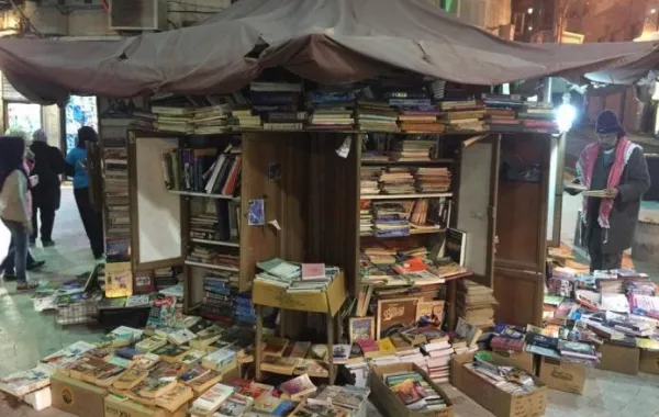 عمّان تخسر آلاف الكتب والمخطوطات باحتراق مكتبة "الجاحظ"