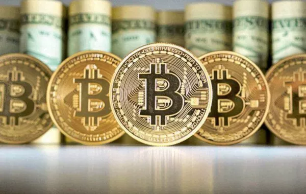 أول صفقة انتقال في عالم كرة القدم بعملة «بتكوين»