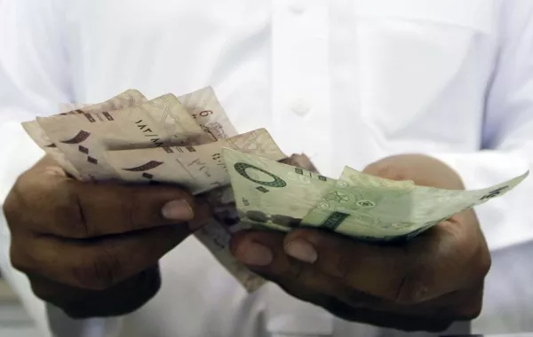 اليوم إيداع معاشات التقاعد وبدل غلاء المعيشة لشهر جمادى الأولى