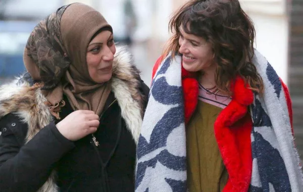بالصور: لينا هيدي في ضيافة عائلة سوريّة