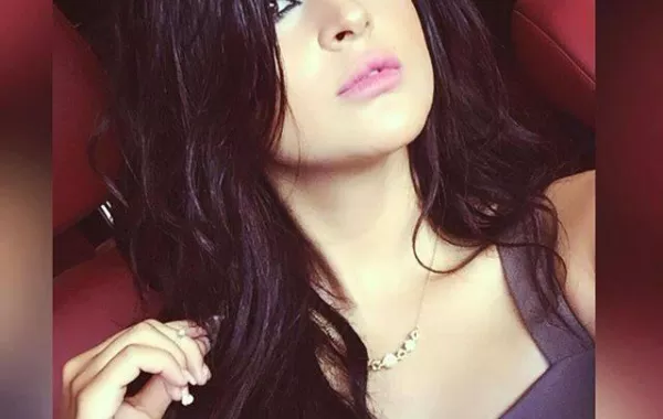 بالفيديو: بسبب سروال سلمى الرشيد إنذار رسمي لمحطة تلفزيونية؟