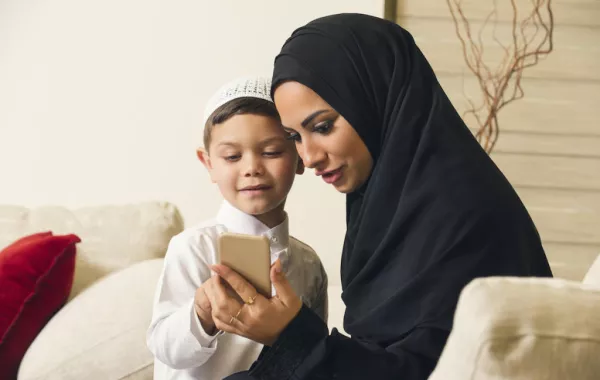 الأحوال المدنية: يحق للأم السعودية استخراج "سجل أسرة"