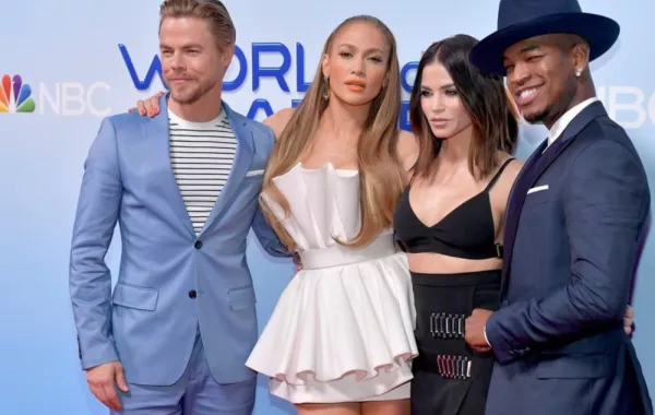 جنيفر لوبيز تروج لبرنامج «World of Dance» بيوم صحفي في كاليفورنيا