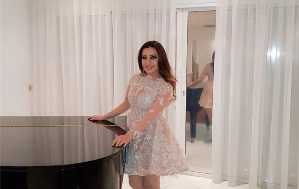 لطيفة التونسية بإطلالة من Esthermarlyne