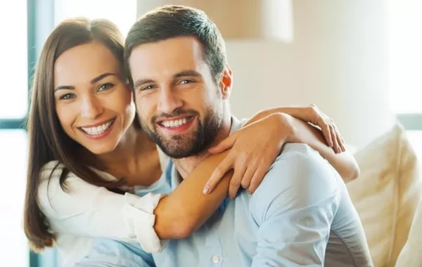 للرجال: اكتشف أكثر اللهجات جاذبية للنساء