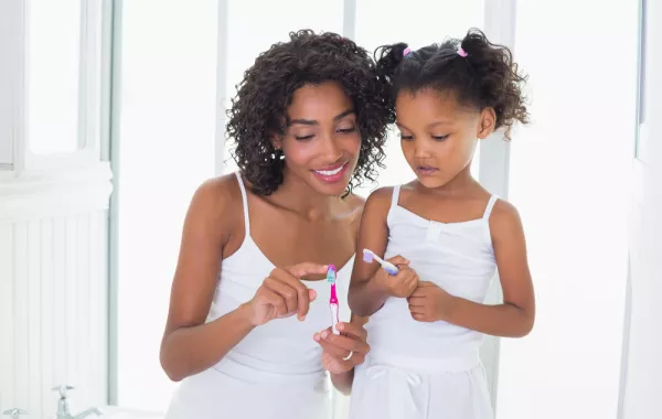 9 دروس علميها لابنتك قبل سن العاشرة