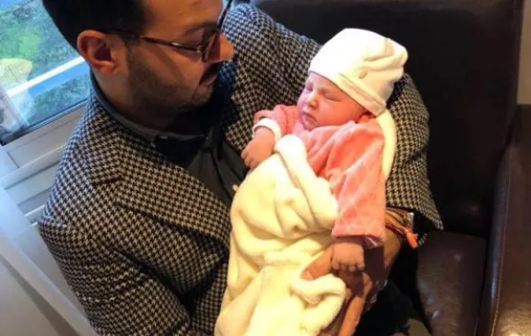 فنانون مغاربة وعرب يباركون للأمير مولاي إسماعيل مولودته الجديدة