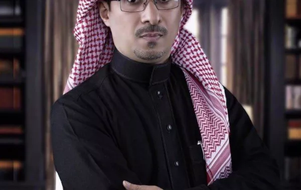 بُعد الطريق يقتل شاعر معاناة نقل الموظفين