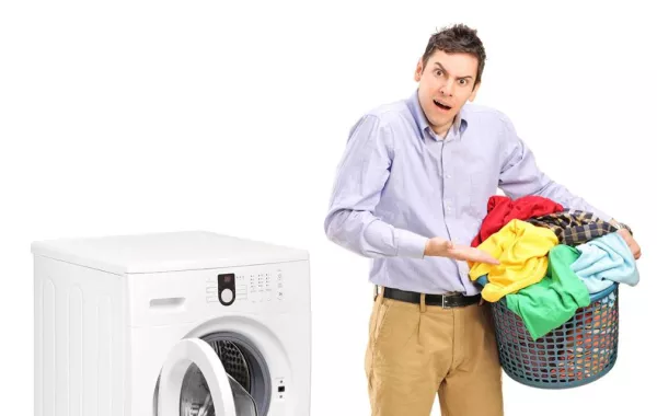 النساء أكثر حفاظاً على نظافة الملابس من الرجال