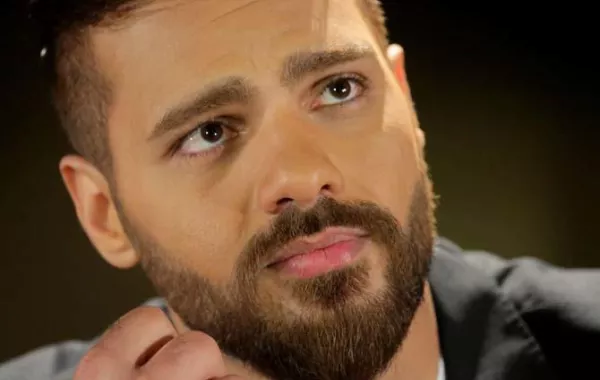 بالفيديو: جوزيف عطية يحتفل بعيد ميلاد والدته