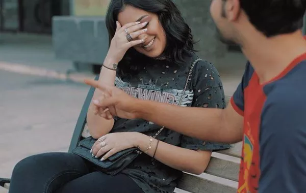 عقيل الرئيسي لزوجته فرح: أنتِ أحب أشيائي