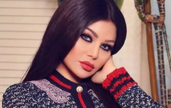 بالفيديو: هيفاء وهبي بنظارات غريبة من Dolce & Gabbana
