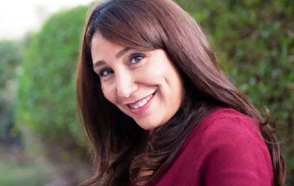 هيفاء المنصور تبارك للمسرح السعودي مشاركة امرأه فيه للمرّة الأولى