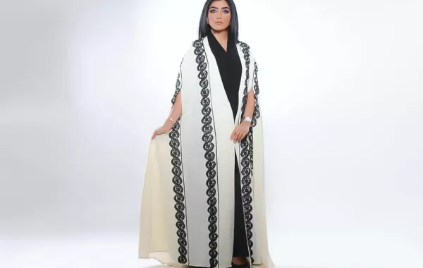 عبايات وجلابيات فاخرة من بثينة الرئيسي