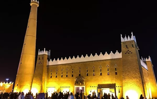 في الجنادرية.. عرض مركبة استخراج الأوراق الرسمية قبل 50 عاماً