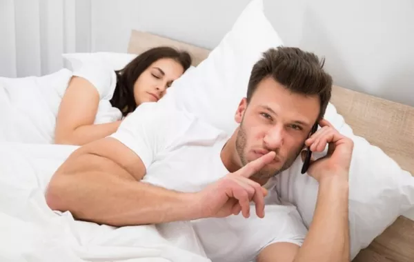 راقبي زوجك في يوم الحب