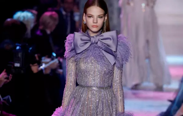 فساتين خطوبة بتدرجات الزهري والبنفسجي لأنوثة راقية!