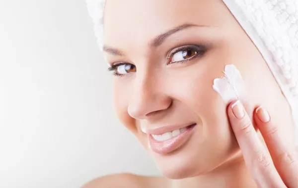 في دبي: منع تداول كريمات ومنتجات تجميلية