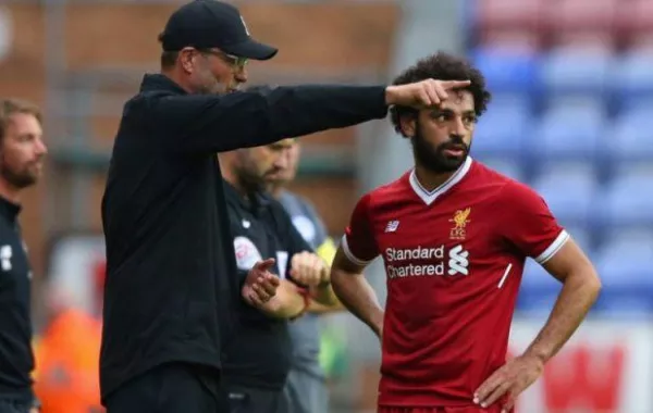 جماهير نادي "ليفربول" يؤلفون أهزوجة للنجم محمد صلاح