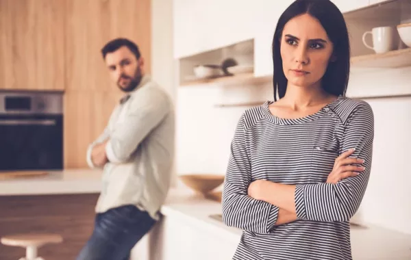 إياك وسمعة صديقاتي!