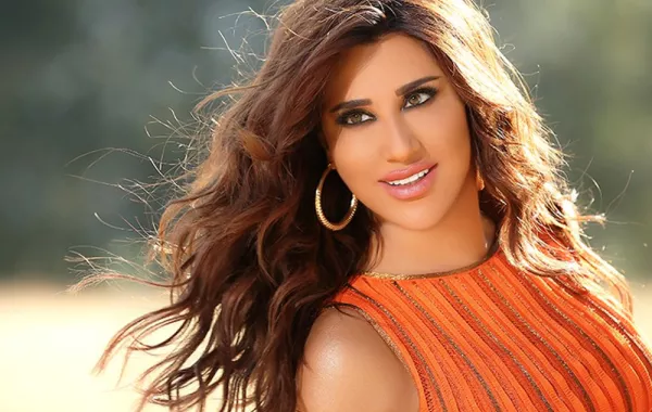في عيد ميلادها ... هذه أجمل إطلالات نجوى كرم