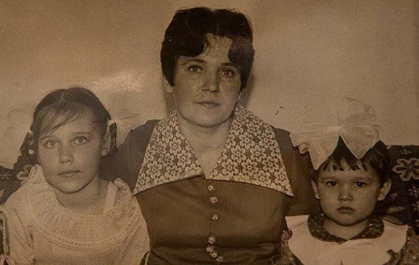 بعد 40 عاماً.. أم تكتشف تبديل ابنتها