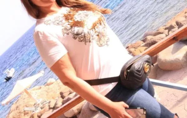 تغريدات النجوم: بنطلون ليلى علوي يشعل انستقرام وهنيدي يسخر من جميلات الأوسكار ويارا تشعل فتنة كروية