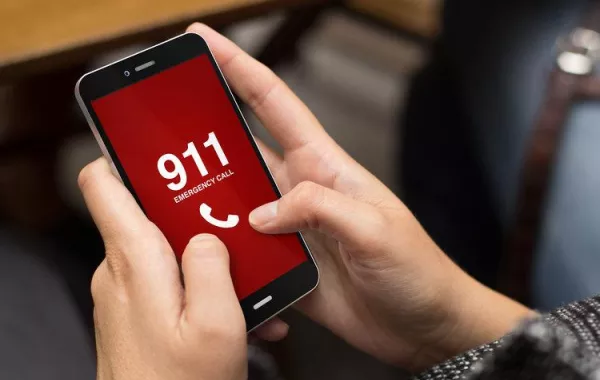 أمريكية تتصل برقم النجدة 32 مرة حتى تطلب الـ"آيس كريم"