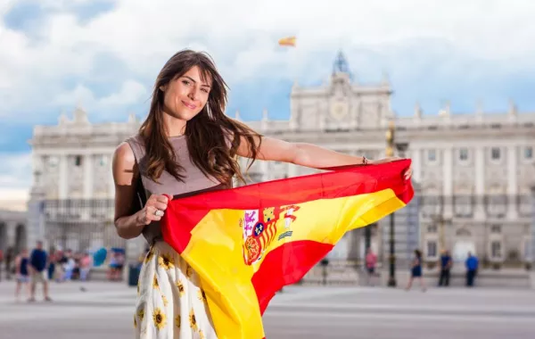 السفر إلى مدريد خلال مارس يجذب السائحين