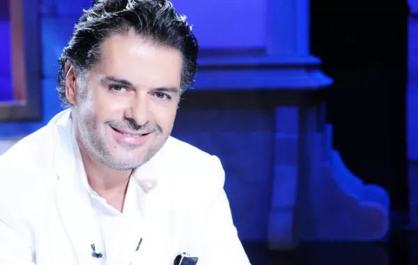 راغب علامة ينعي صهره:  فجعنا بخبر وفاة مربي الأجيال