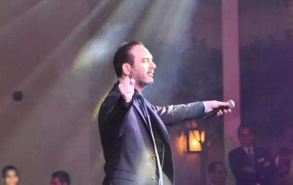 وائل جسار سعيد بغنائه في السعودية: يكفي أن عمالقة الفن العربي هم أبناء هذه الأرض