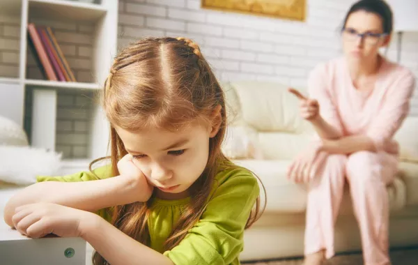 كيف نعلم أطفالنا اداب الزيارة؟