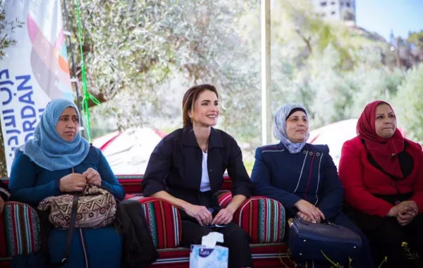 الملكة رانيا تشارك في جزء من مسار درب الأردن