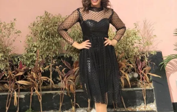 صور هجوم بلطجية على هايدي موسى وتحطيم سيارتها