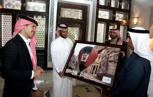 منطاد "عام زايد" يختتم رحلته في سماء الأردن