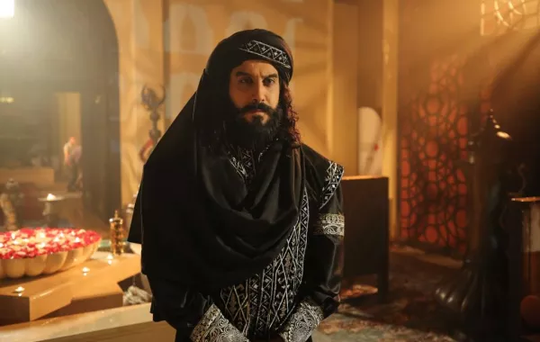 قصي خولي يبيع البوظة في كواليس "هارون الرشيد"