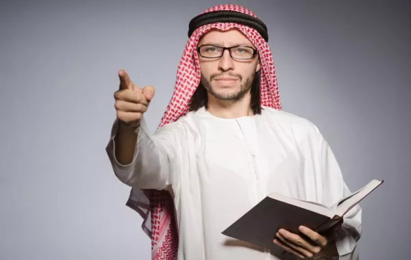 تفاصيل اقتحام مواطن مدرسة للبنات في مكة