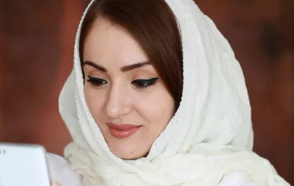  في السعودية.. الهواتف الذكية بطاقات صراف