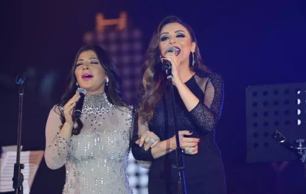 عفوية أصالة مع عائلتها وكيف علقت على أنغام في "إنستقرام"