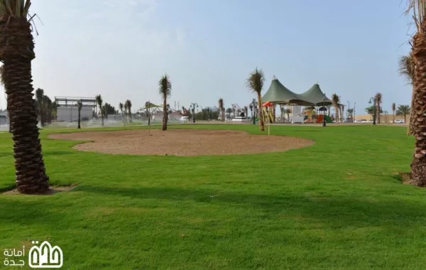 أمين جدة يفتتح حديقة الأندلس